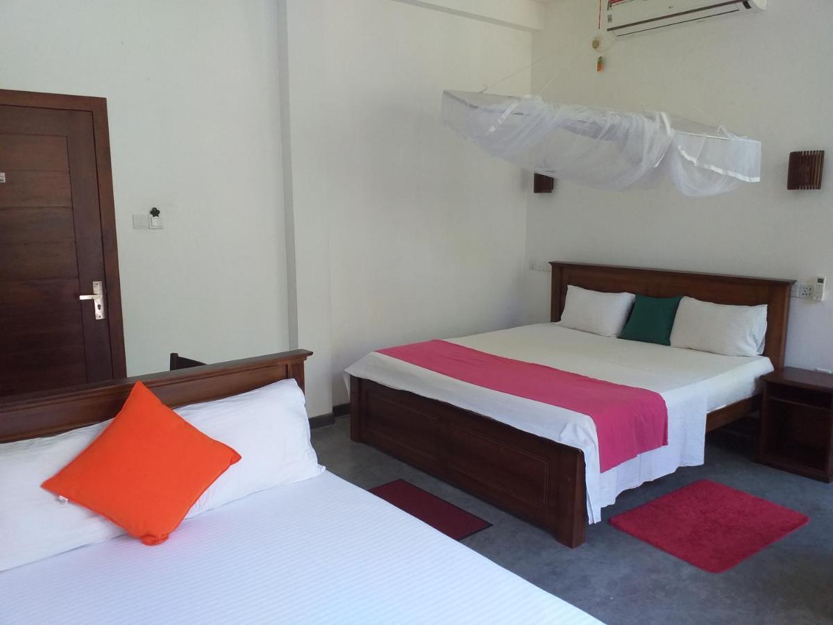 Sunworld Villa Унаватуна Екстер'єр фото